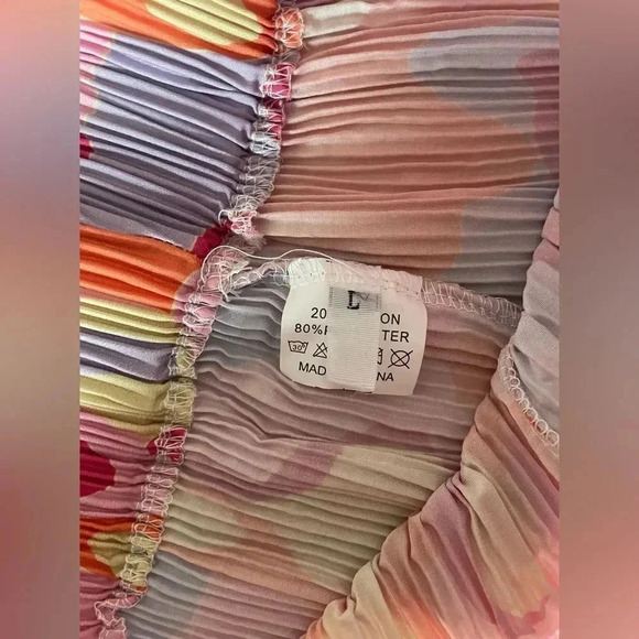 2 Piece Frill Lounge Set - Picture 4 of 10